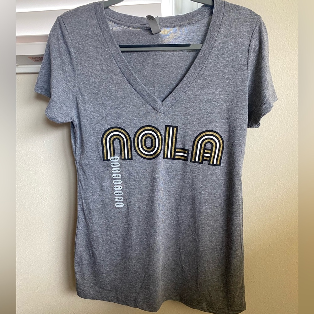 Fleurty Girl NOLA Tshirt - SIZE L